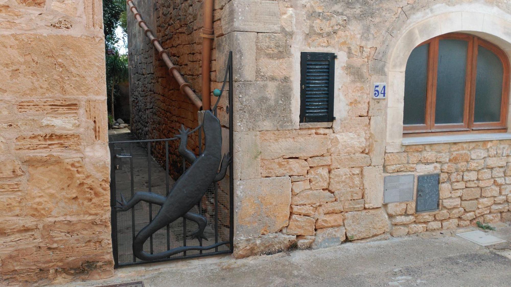 Сasa de vacaciones Lujosa Casa Mallorquina Restaurada Las Salinas